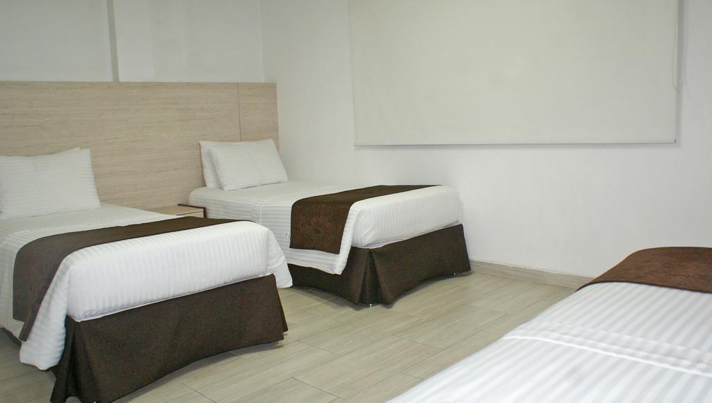 Hotel Bestmark Platino En Chapinero Bogota Bagian luar foto