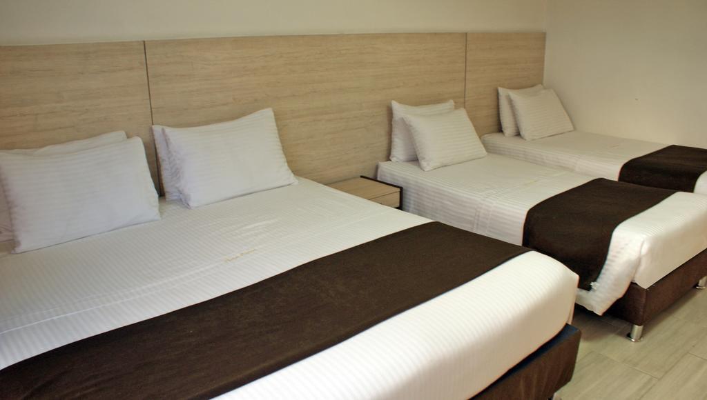 Hotel Bestmark Platino En Chapinero Bogota Bagian luar foto