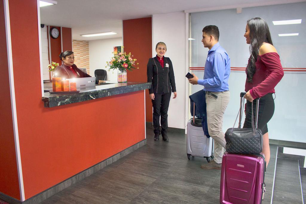 Hotel Bestmark Platino En Chapinero Bogota Bagian luar foto