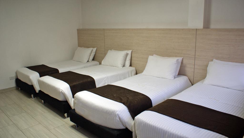 Hotel Bestmark Platino En Chapinero Bogota Bagian luar foto